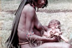 A Nebilyer Valley mother and baby at Ulga